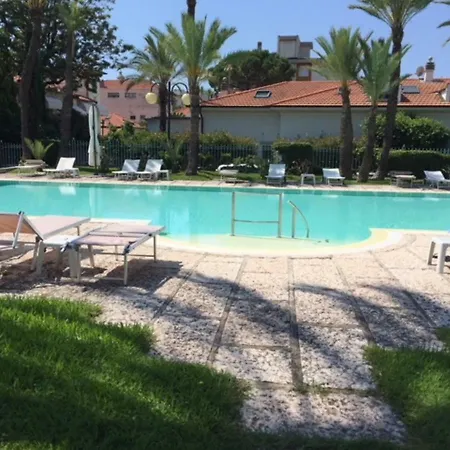 アパート Enrico's